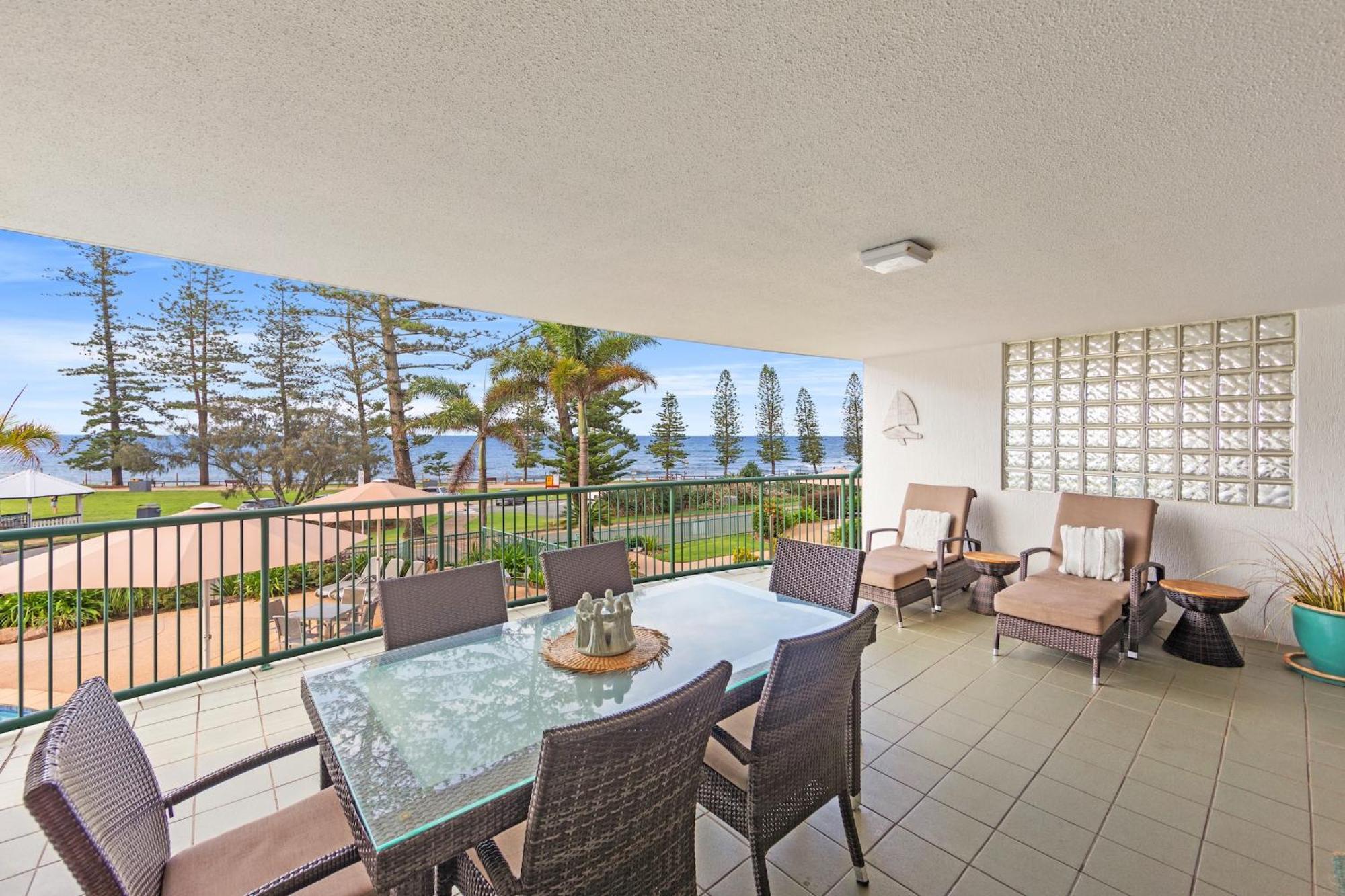 The Norfolks On Moffat Beach Caloundra Exterior foto